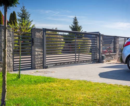 Quel est l’intérêt du portillon sur une clôture ?