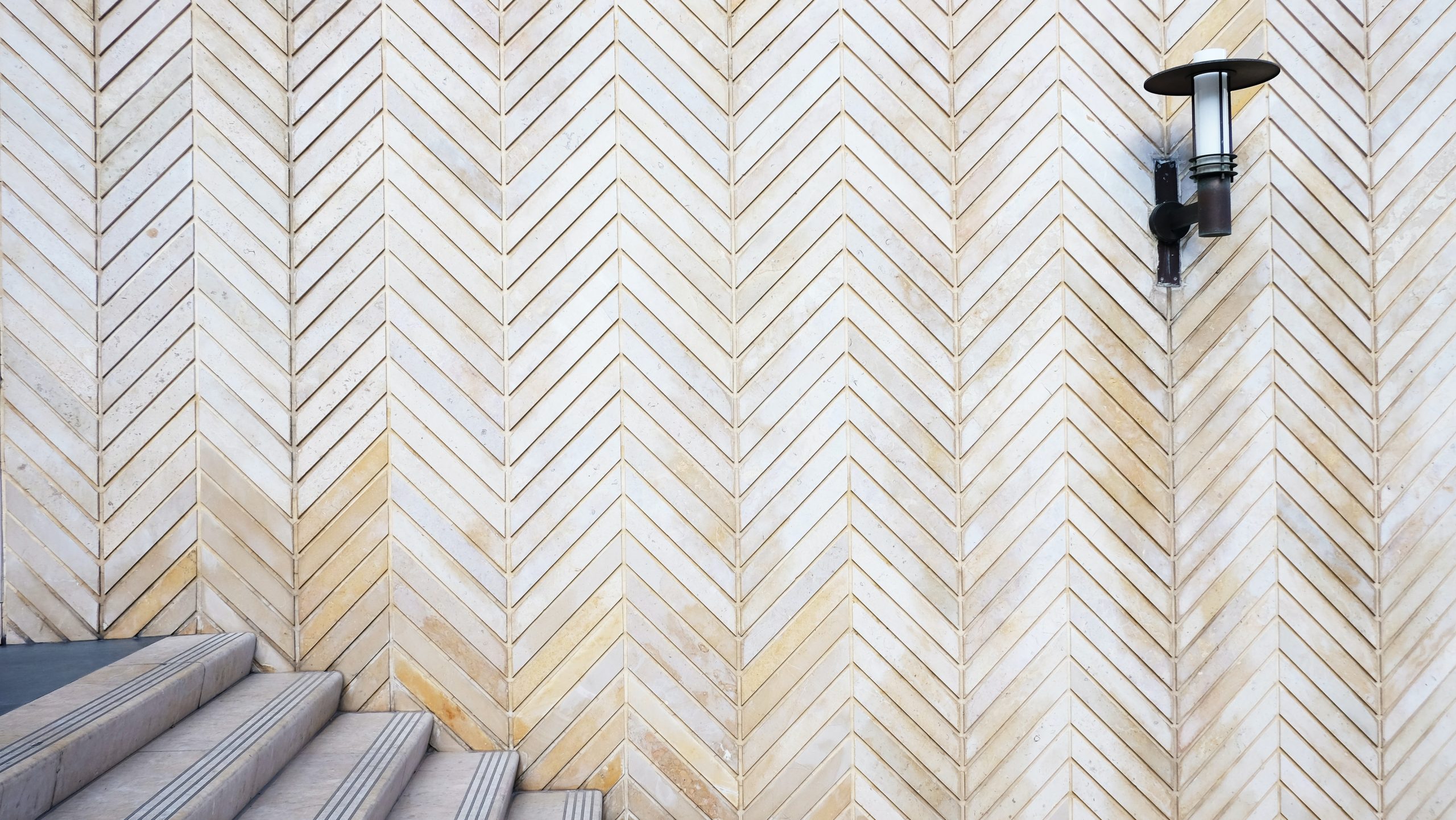 Les secrets pour choisir le meilleur escalier droit pour votre intérieur