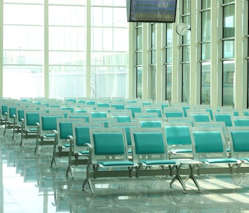 Aéroport Lyon : Horaires des Vols & Temps d’Attente Réels